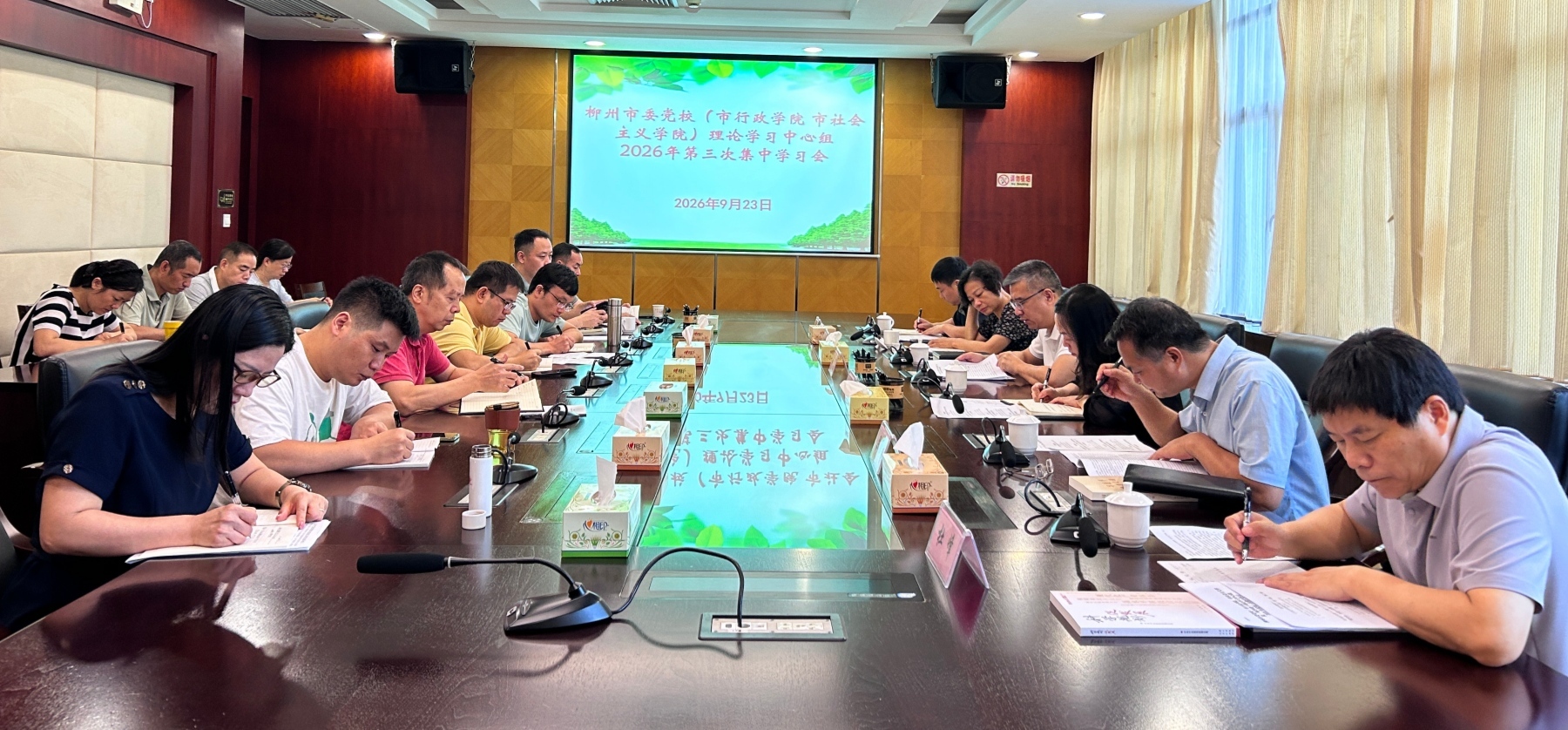2bdb13a2ed1f51f204057d1abed18a89_副本.jpg